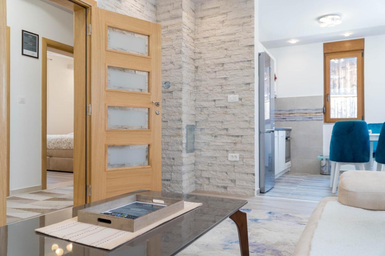 Villa Lara Žabljak エクステリア 写真