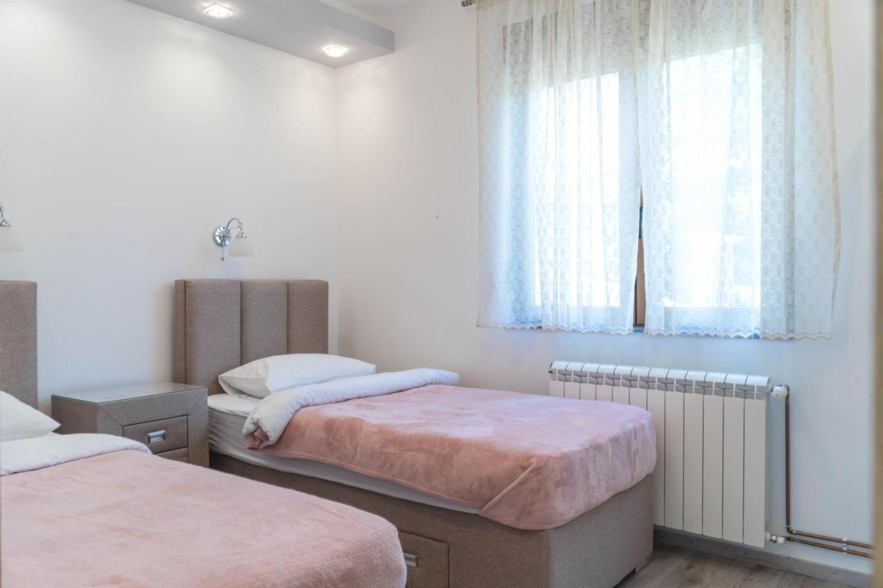 Villa Lara Žabljak エクステリア 写真