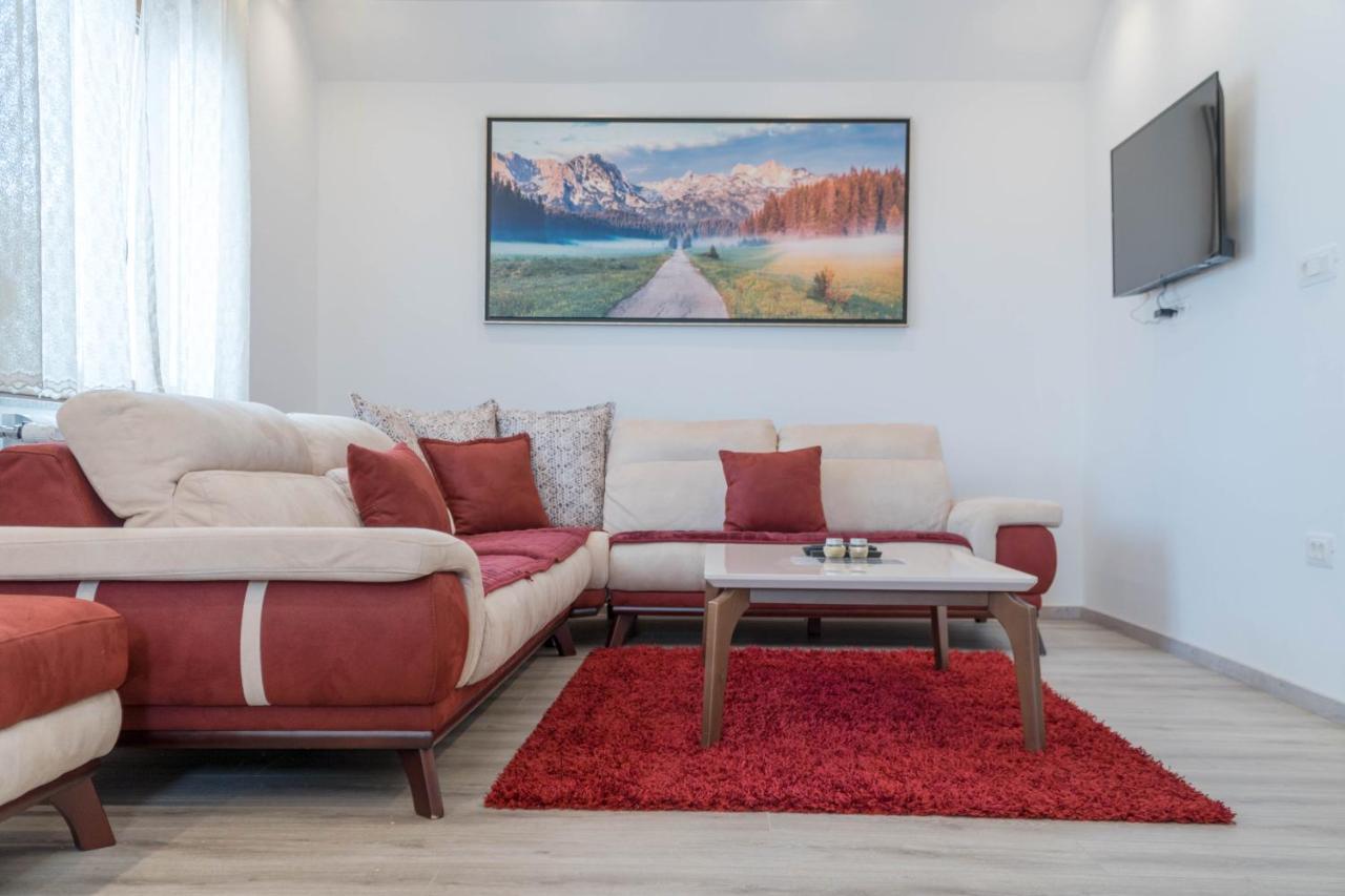 Villa Lara Žabljak エクステリア 写真