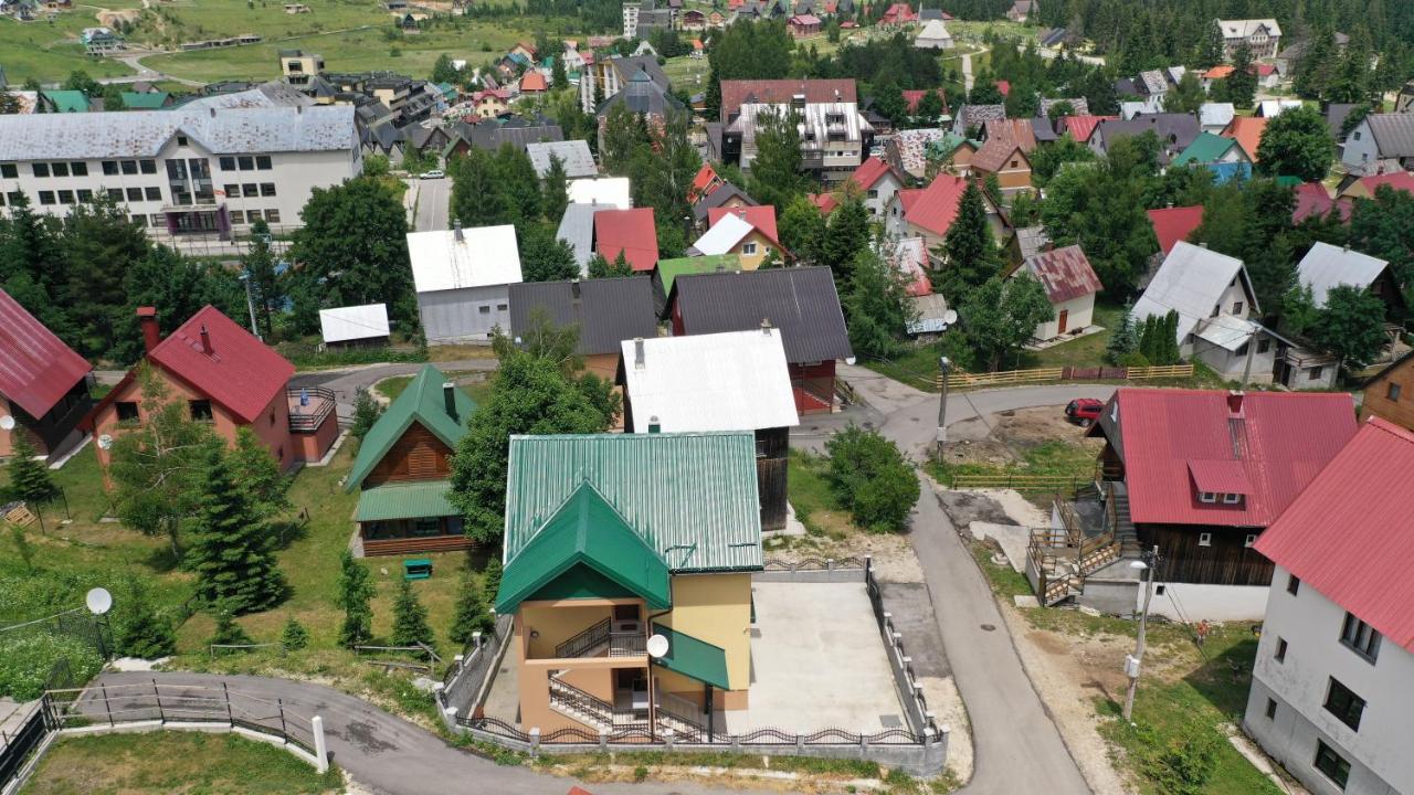 Villa Lara Žabljak エクステリア 写真